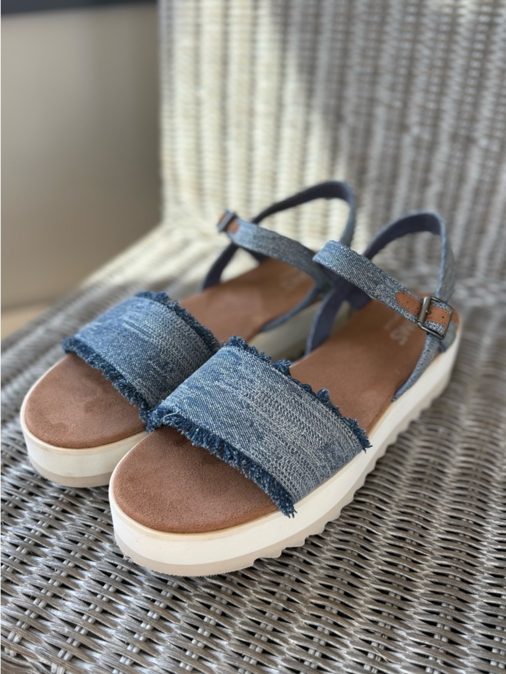Tom’s Brynn Platform Sandals